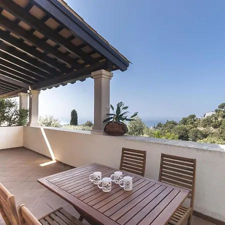 Apartment Lets Holidays House 3 In Cala Llevado *