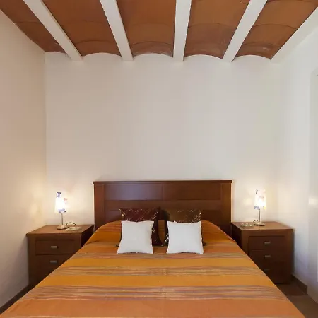 Apartment Lets Holidays House 3 In Cala Llevado