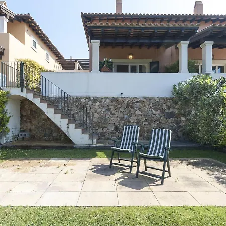 Apartment Lets Holidays House 3 In Cala Llevado